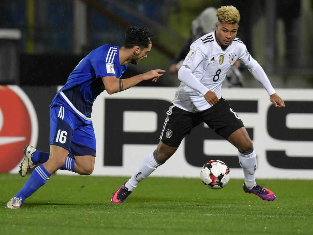 Serge Gnabry debutando con Alemania en San Marino. 