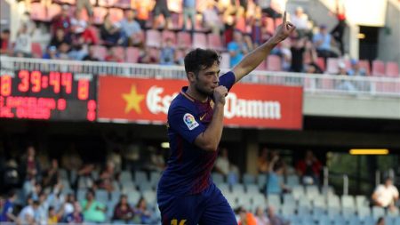José Arnáiz celebrando un gol con el F.C Barcelona en el partido de Copa del Rey frente al Real Murcia. 