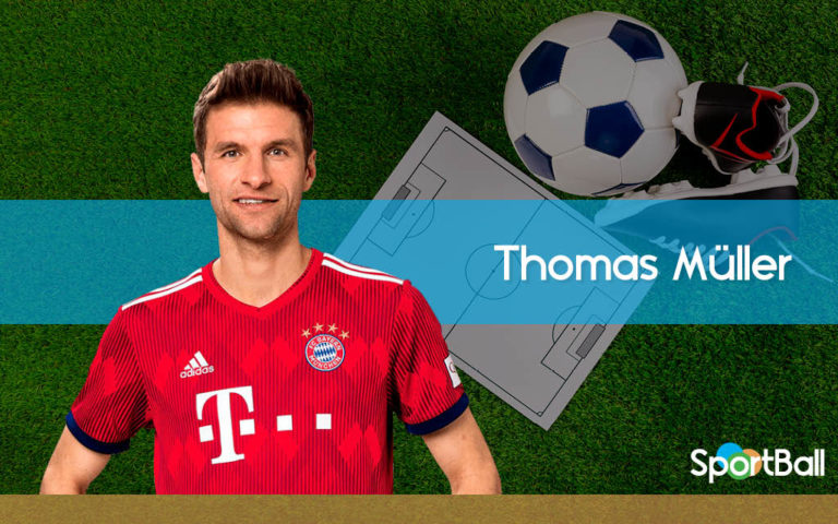 ¿Cuál es la posición de Thomas Müller?